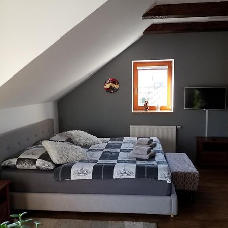 Green Apartment Frantiskovy Lazne Bagian luar foto